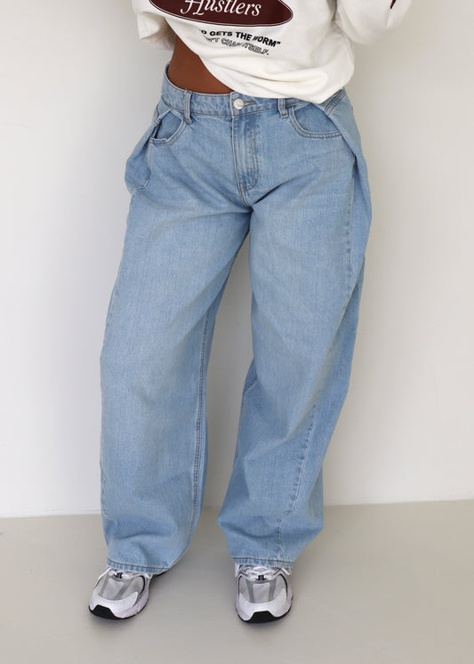 Faye Pleated Jeans