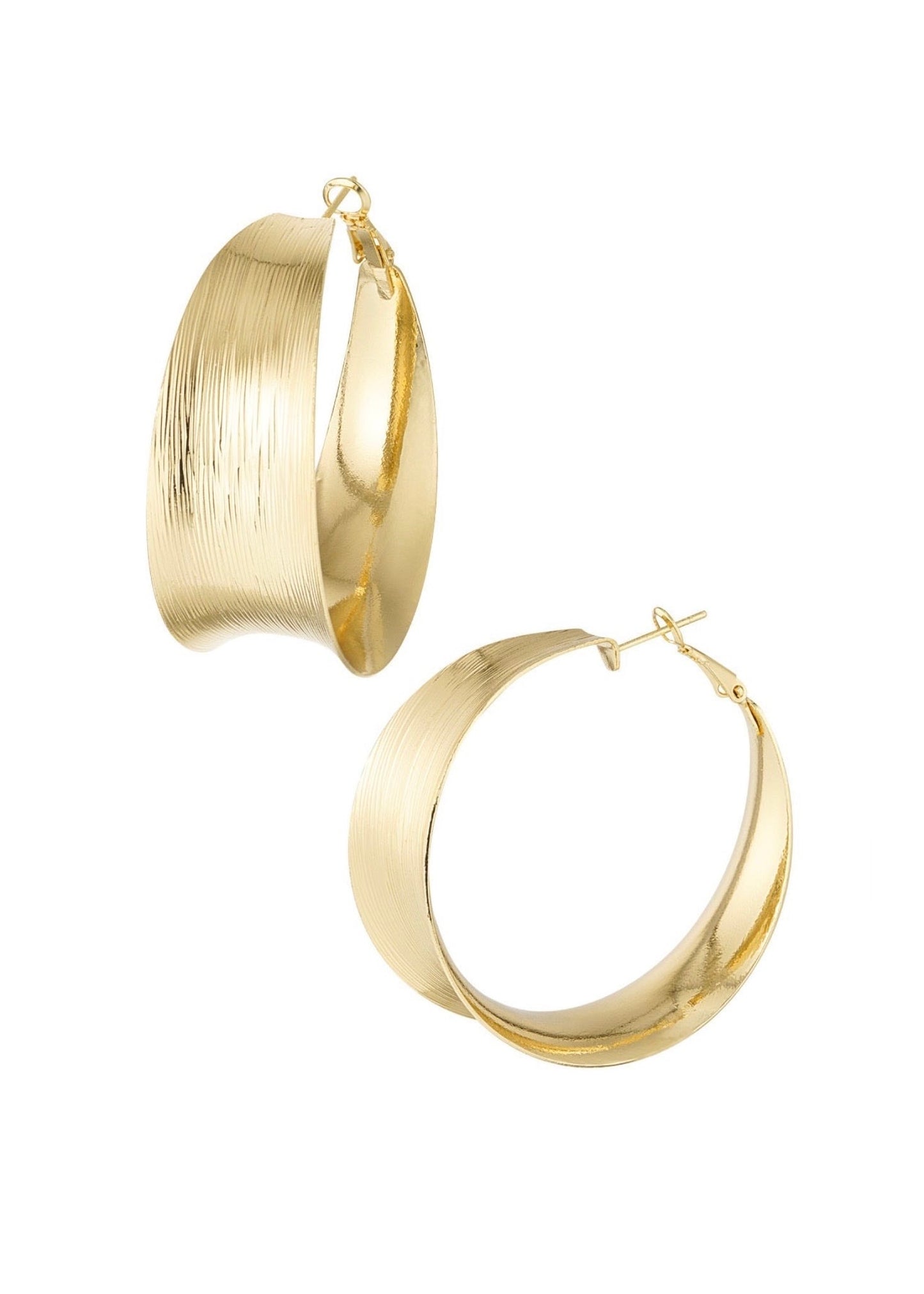 HOOPS OORBELLEN GOUD