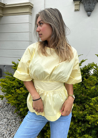 BOW TOP BUTTER YELLOW