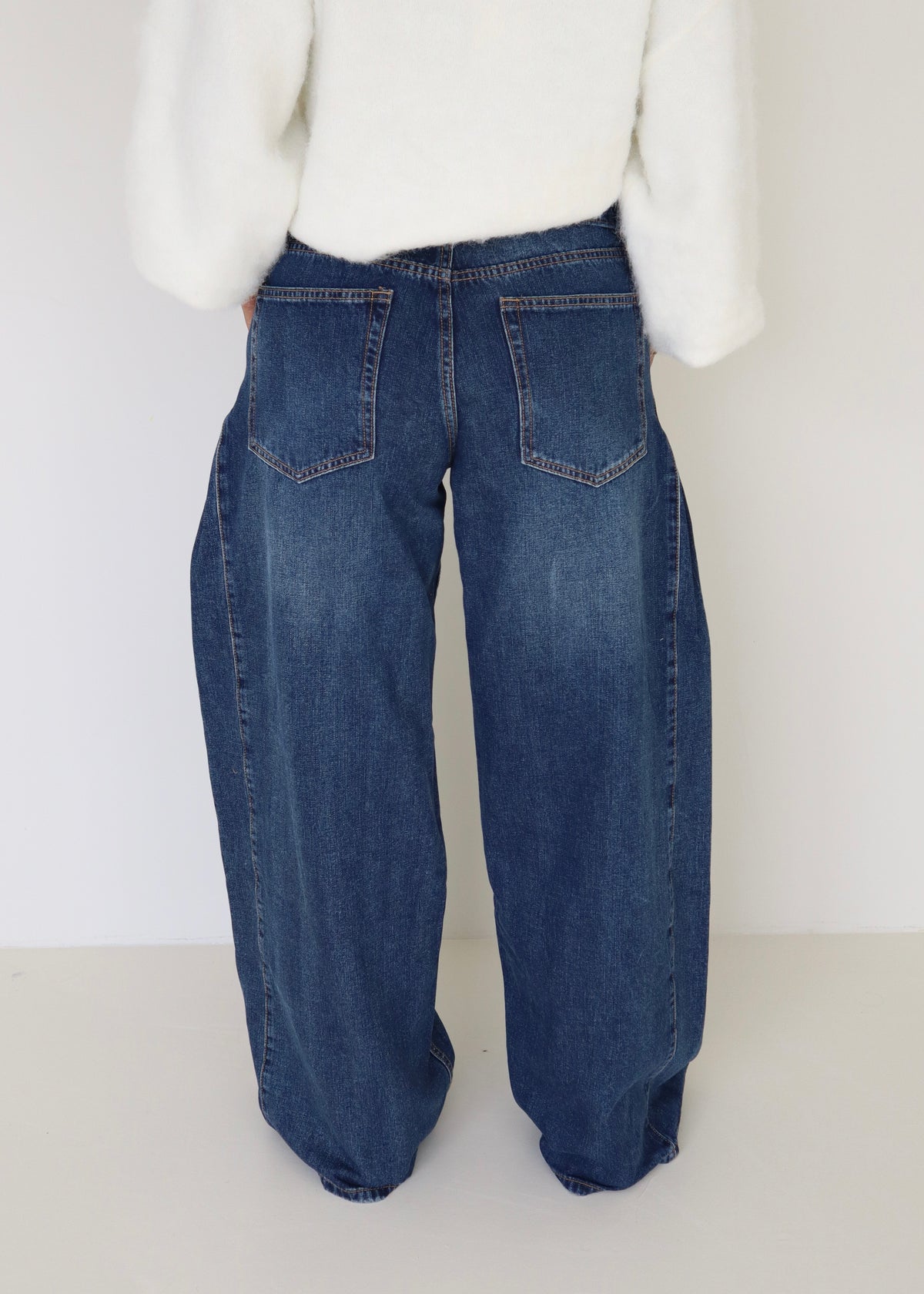 Riva Belted Jeans